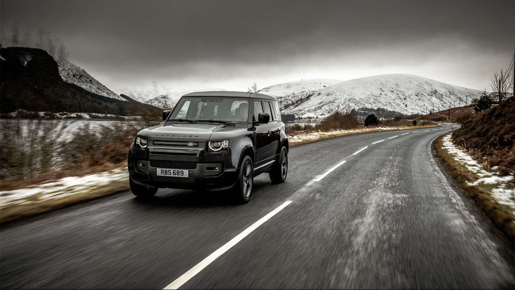 De Land Rover Defender V8 een outdoor en urban monster