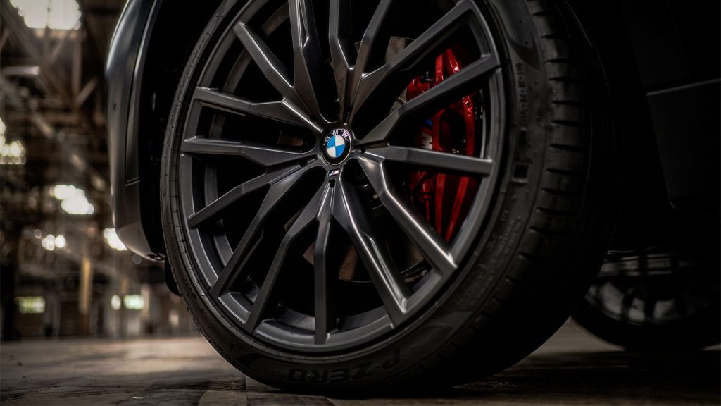 Individueel en indrukwekkend: BMW X5 en BMW X6 limited black editions