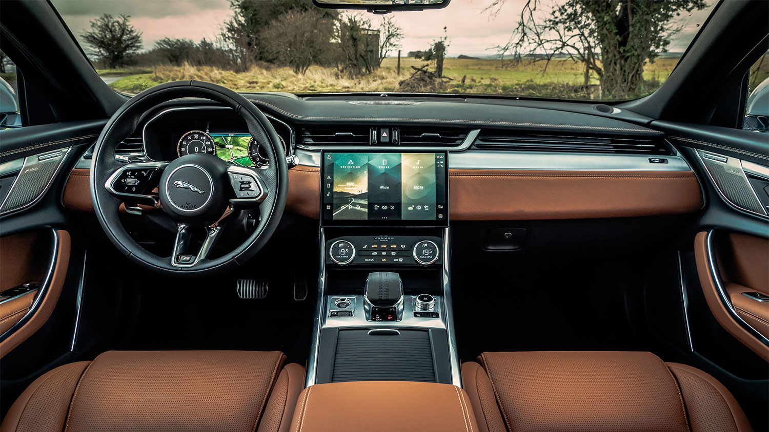 De Jaguar XF, de Britse Saloon met sportieve inborst
