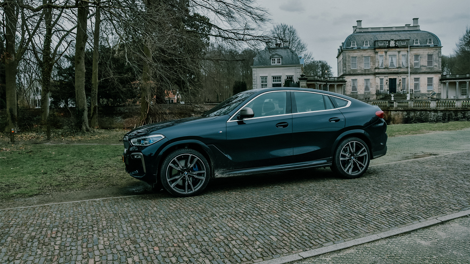 Autotest: Kastelenrondje achterhoek met de BMW X6 M50i