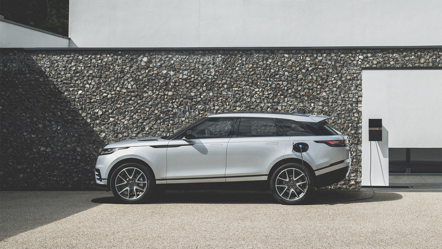 menquiry-de-nieuwe-range-rover-velar-0