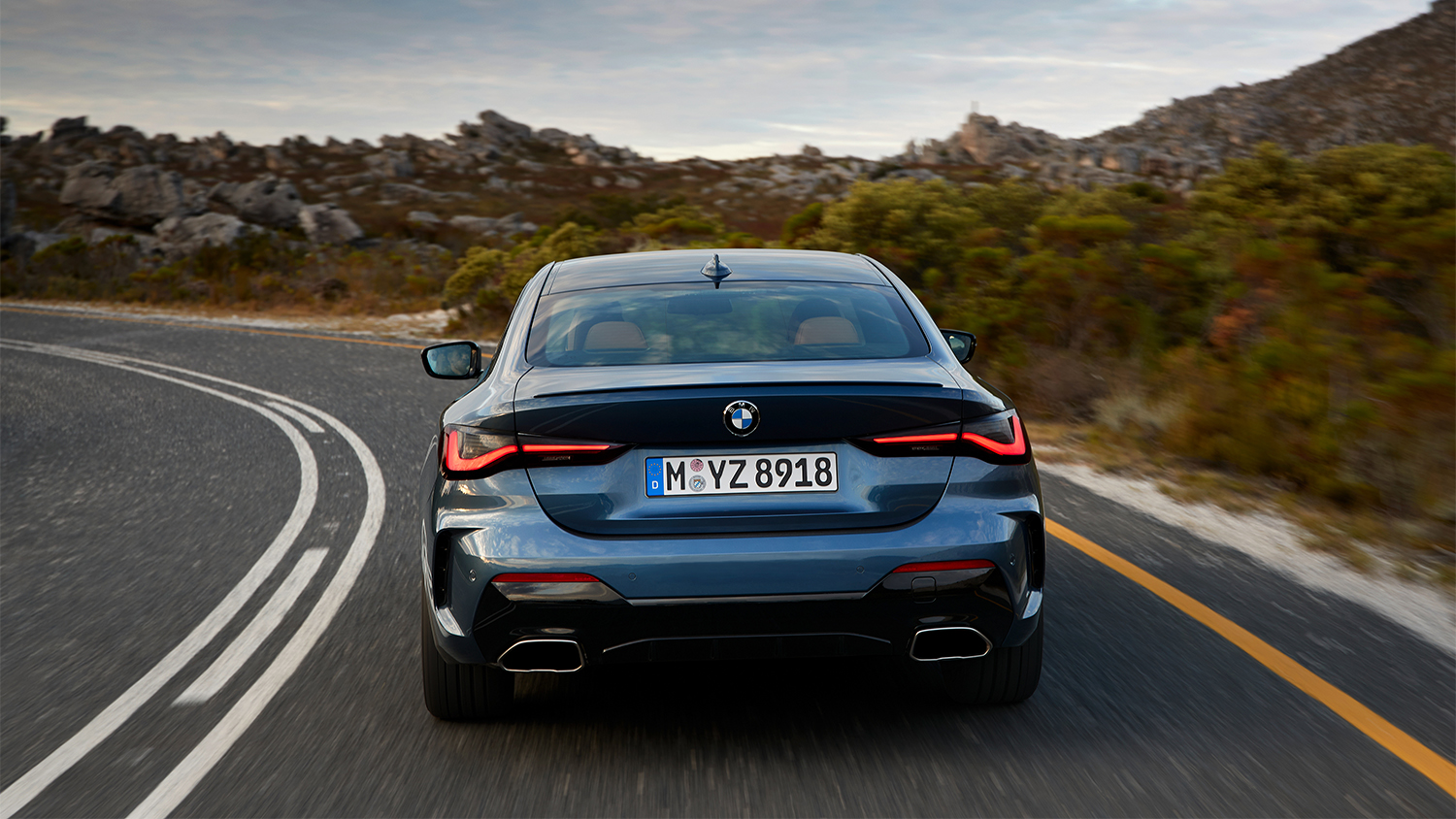 De Uitgesproken Smoel van de Nieuwe BMW 4 Serie Coupé