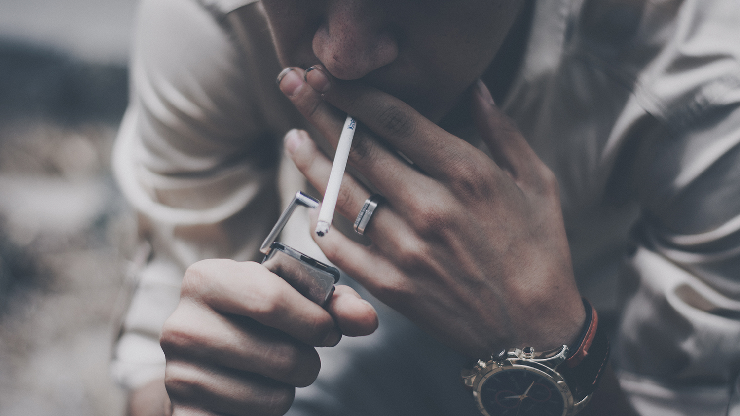 menquiry-rokende-buren-omsajjad-zabihi-unsplash