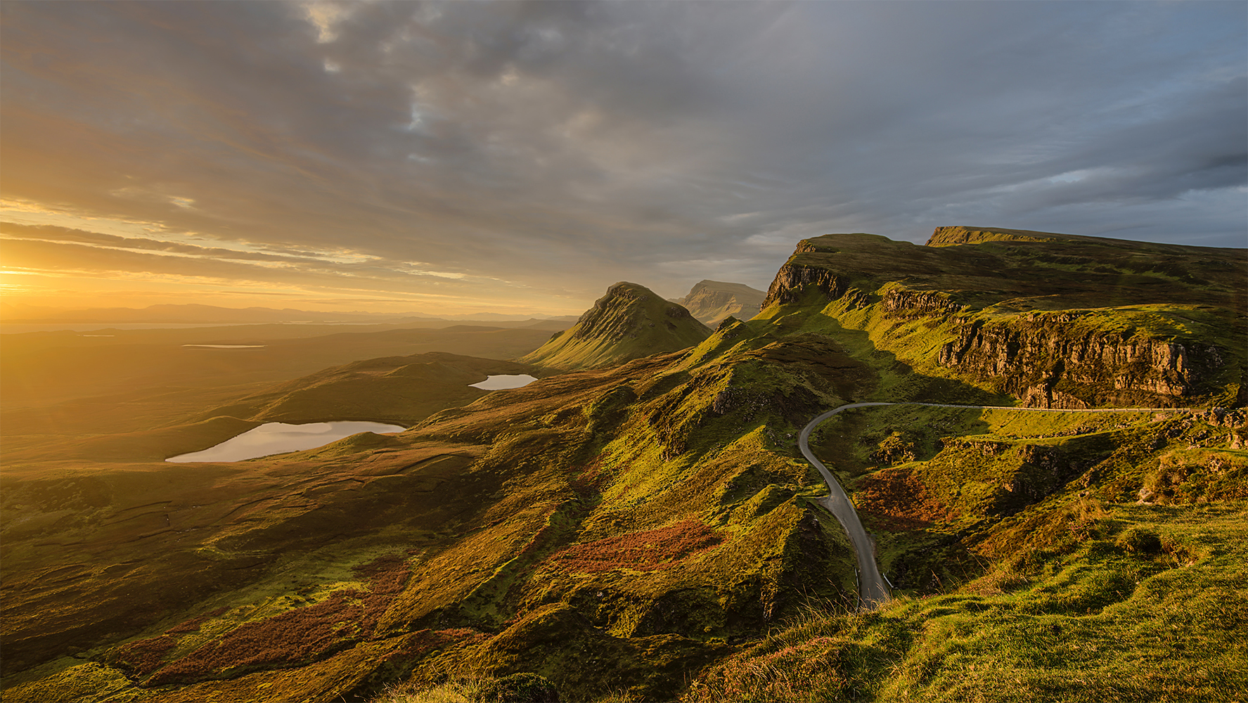 menquiry-schotland-ride-hike-roadtrip-mijn-pack-list-essentials-unsplash