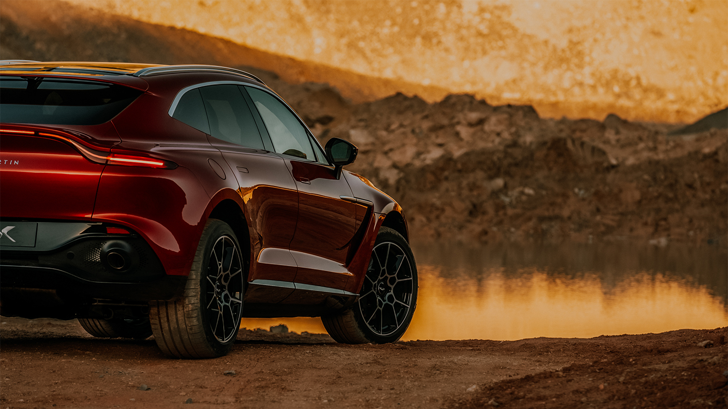 aston martin dbx