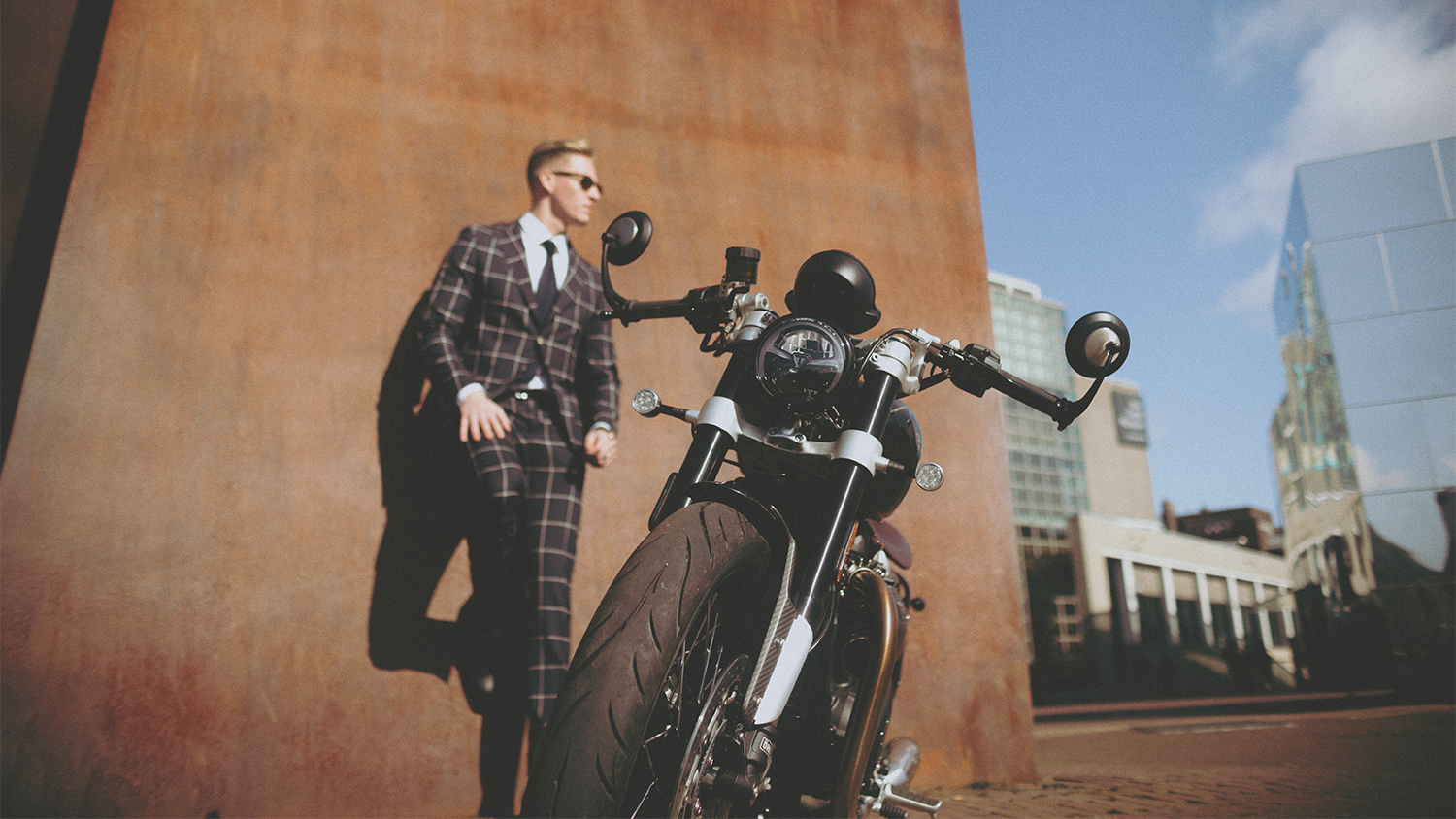 menquiry-triumph-van-gils-distinguished-gentlemans-ride-hero