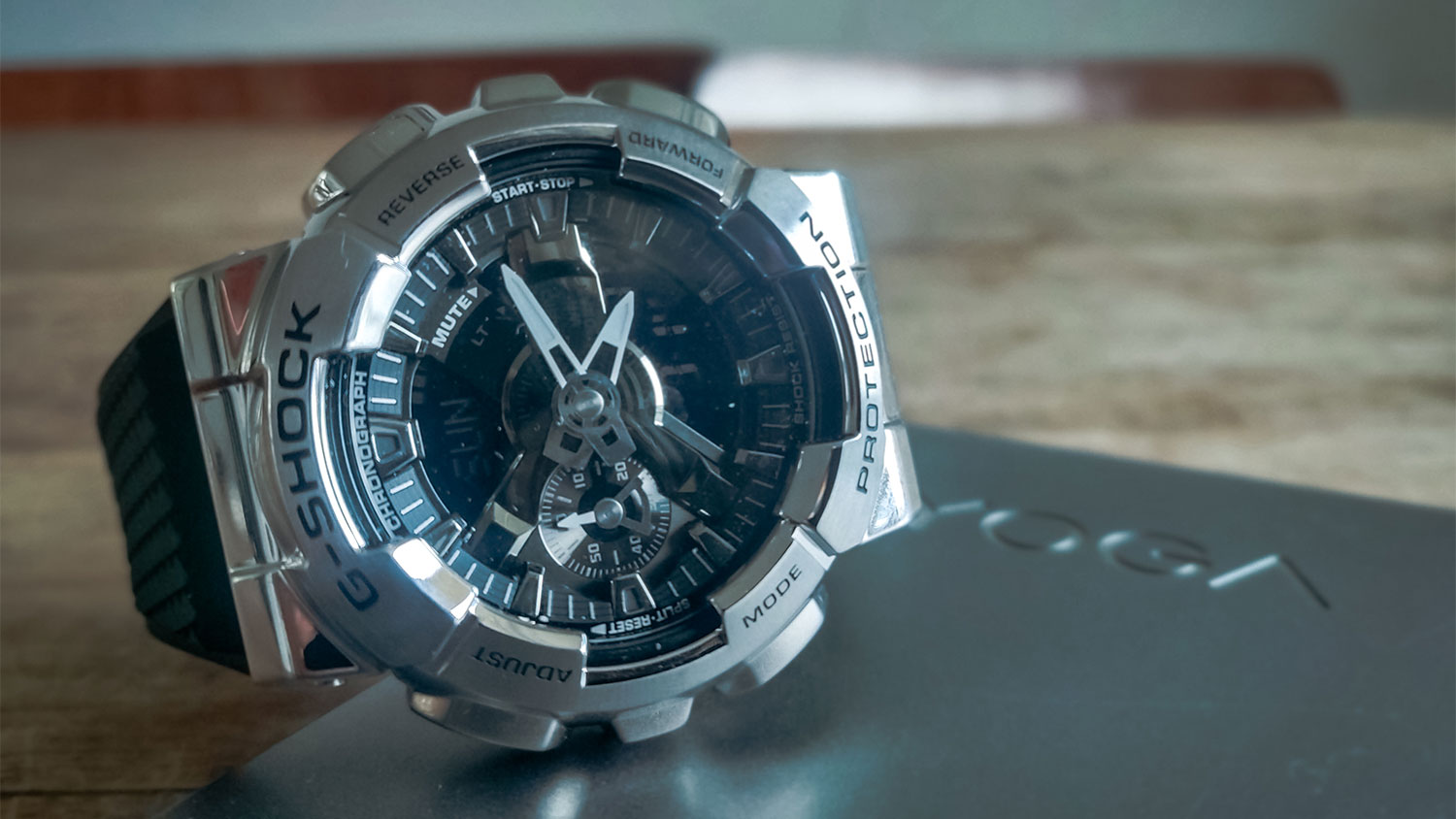 Review: digitaal-analoog G-shock GM-110 horloge