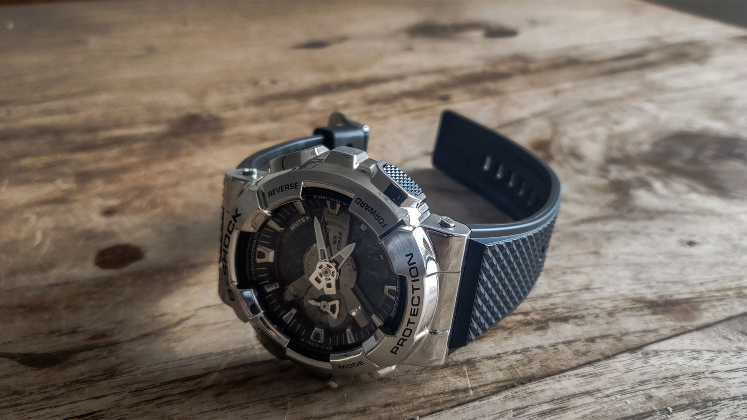 Review: digitaal-analoog G-shock GM-110 horloge