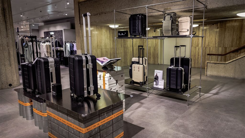 Van Fjord tot Fashion: Db Journey landt bij de Bijenkorf in Rotterdam