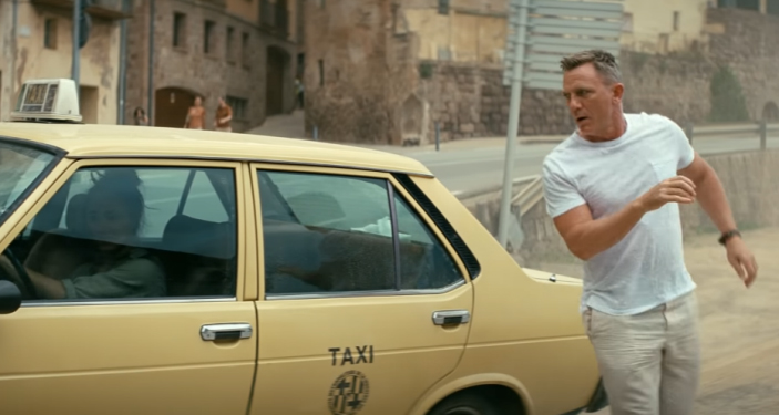 Heineken commercial extended version: Daniel Craig vs James Bond