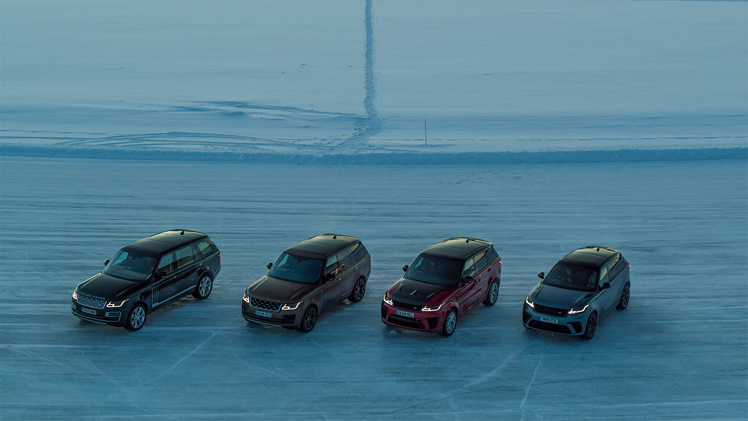 Sneeuwkunst ter ere van 50 jaar Range Rover met Land Rover en Anthony Joshua