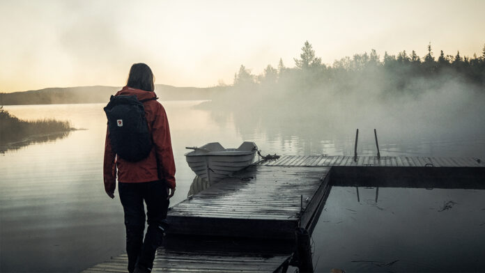 Stoer en stijlvol High Coast Hydratic Jacket van Fjällräven