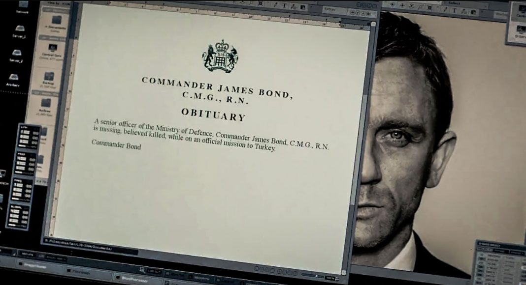 Queen Elizabeth eert Daniel Craig met bijzondere, CMG, eretitel