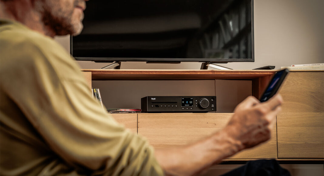 De KOMBO 62 CD-receiver van Teufel is een multifunctionele geluidspartner